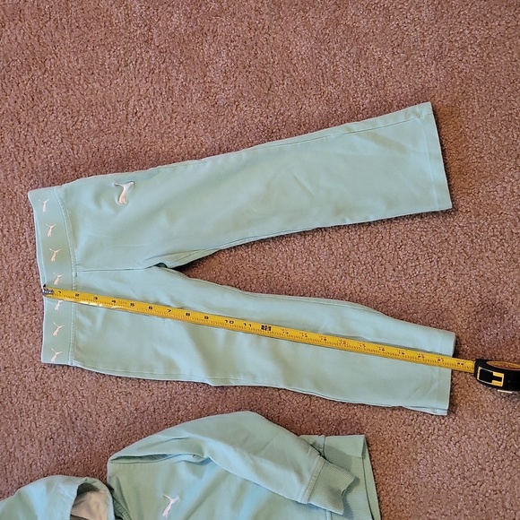 2 PC Puma outfit - Picture 4 of 14